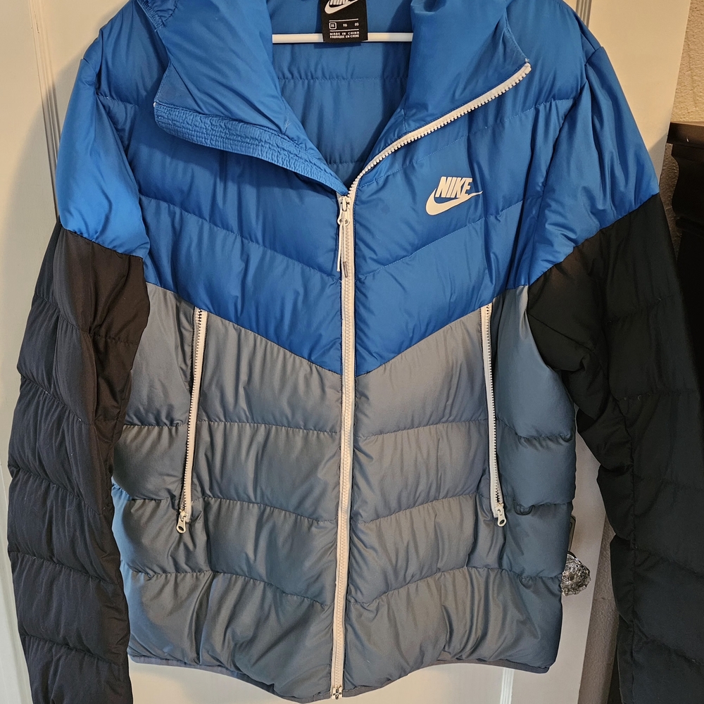 Nike Men's Tri-Tone Puffer Jacket